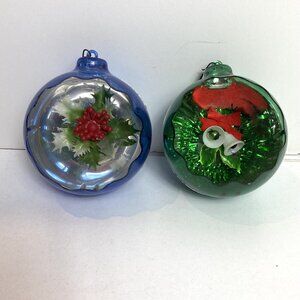 Vtg Christmas Ornaments Indent Diorama Plastic Wreath Bells Holly Kitsch Set  2